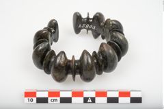 Foto von Bronzebuckelarmreif (NHMW-PRAE-025903)